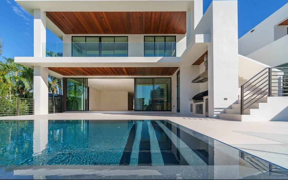 Luxury real estate listing demo